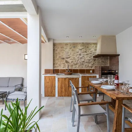 Historic Townhouse Casa Bugera 3 Bedrooms Private Pool Walking Distance To Centre
