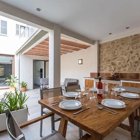 Historic Townhouse Casa Bugera 3 Bedrooms Private Pool Walking Distance To Centre *
