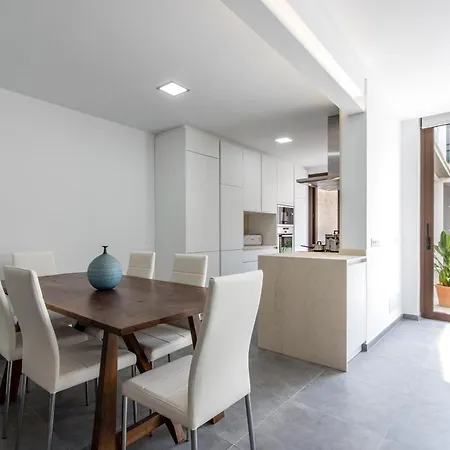 Historic Townhouse Casa Bugera 3 Bedrooms Private Pool Walking Distance To Centre